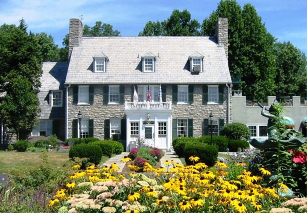 Bavarian Inn Shepherdstown Esterno foto