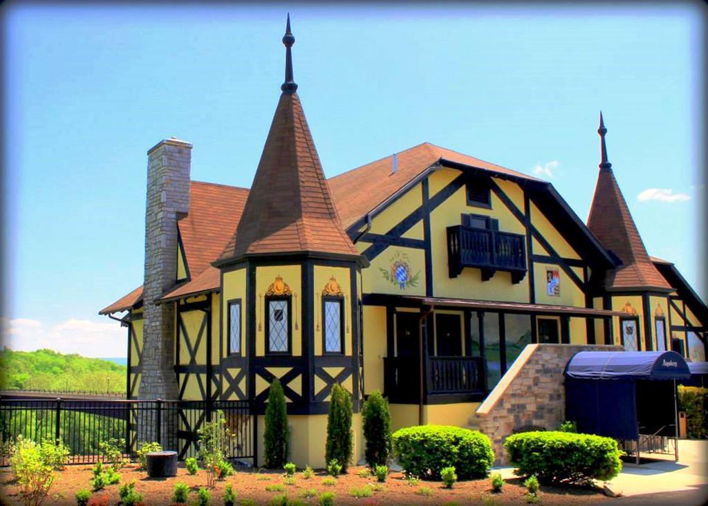 Bavarian Inn Shepherdstown Esterno foto